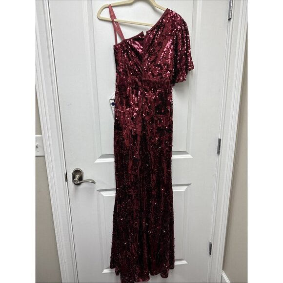 Mac Duggal Size 2 Burgundy 93540 One-Shoulder Sequin Formal Gown Dress Prom New - Picture 9 of 11